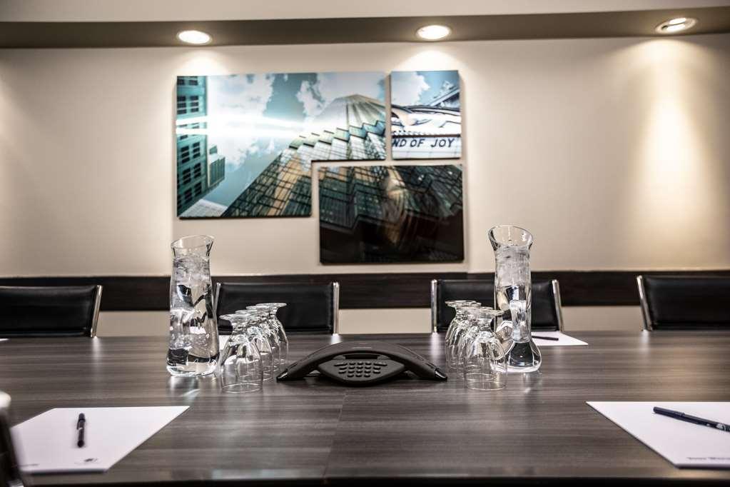 Doubletree By Hilton Roseville Minneapolis מתקנים תמונה